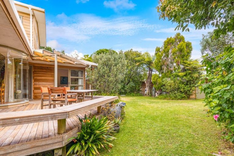 Photo of property in 42 Harbour View Road, Point Wells, Warkworth, 0986