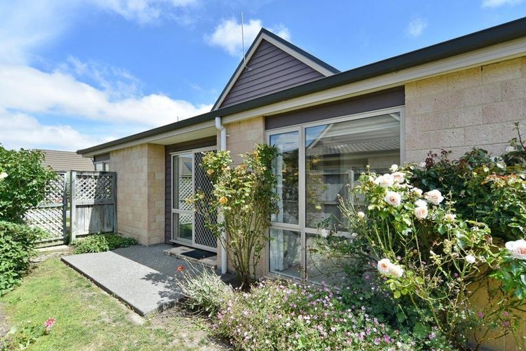 Photo of property in 3 Reeves Road, Rangiora, 7400