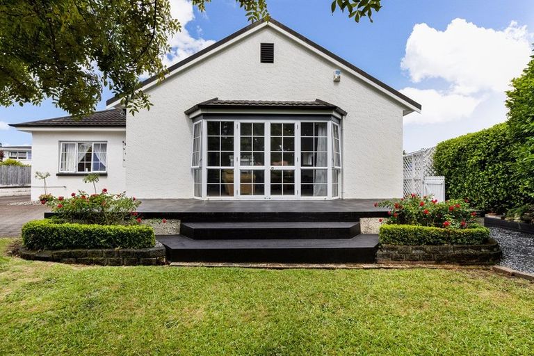 Photo of property in 129 Victoria Street, Cambridge, 3434