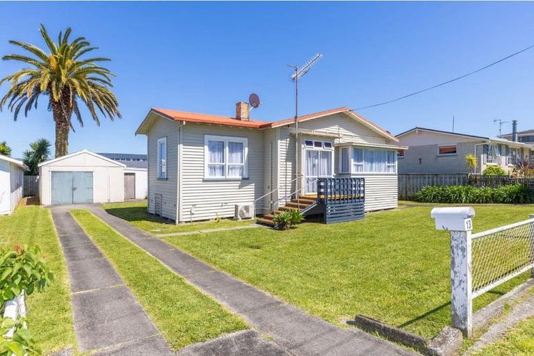 Photo of property in 13 Hakanoa Street, Huntly, 3700