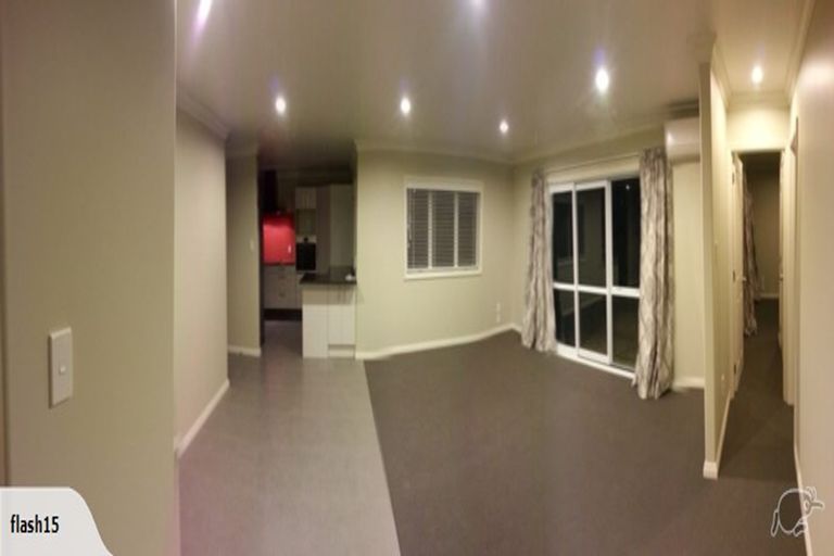 Photo of property in 4 Nirmal Place, Sunnyvale, Auckland, 0612