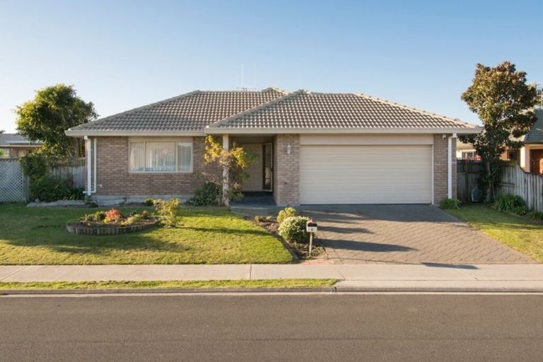 Photo of property in 6 Poinsettia Place, Mount Maunganui, 3116