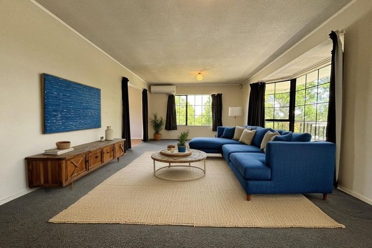 Photo of property in 18 Sunward Rise, Glenfield, Auckland, 0629