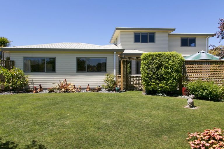 Photo of property in 2/2 Astelia Way, Waipahihi, Taupo, 3330