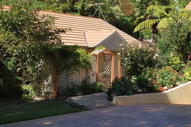 Photo of property in 2/2 Willow Dell, Westmorland, Christchurch, 8025