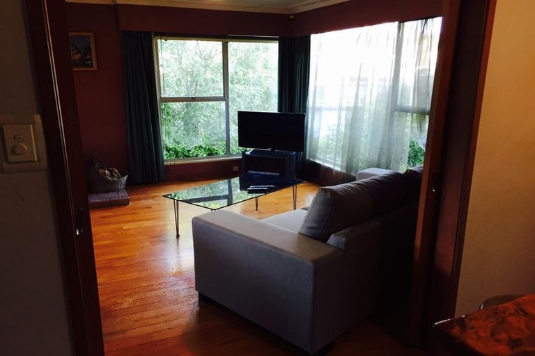 Photo of property in 5 Don Croot Street, Morningside, Auckland, 1021