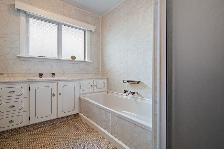 Photo of property in 19 Gainsborough Street, Hoon Hay, Christchurch, 8025