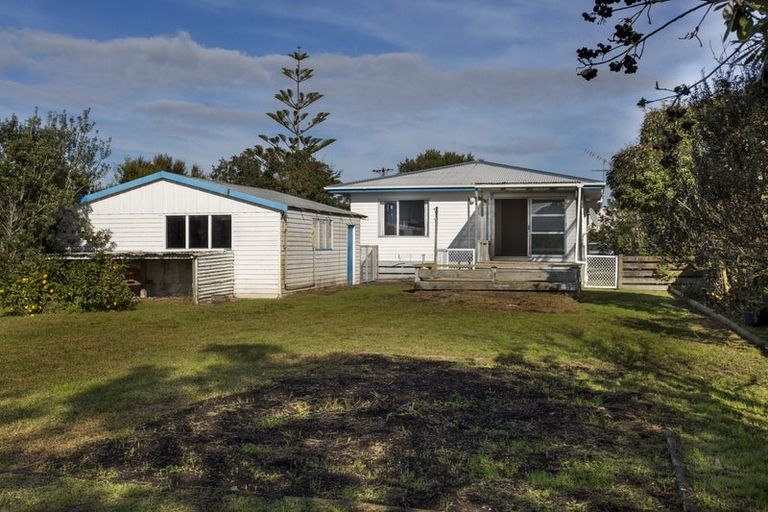 Photo of property in 55 Parakai Avenue, Parakai, 0830