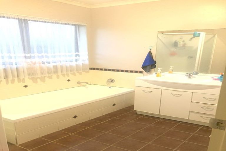 Photo of property in 37d Station Road, Takanini, 2112