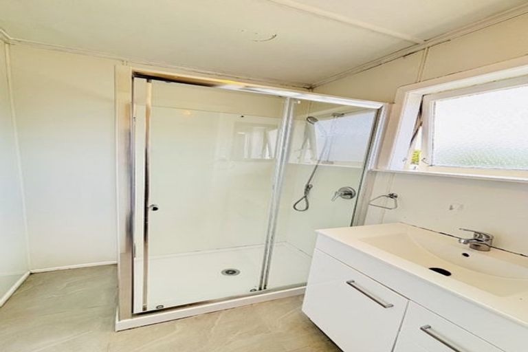 Photo of property in 33 Royston Street, Rosehill, Papakura, 2113