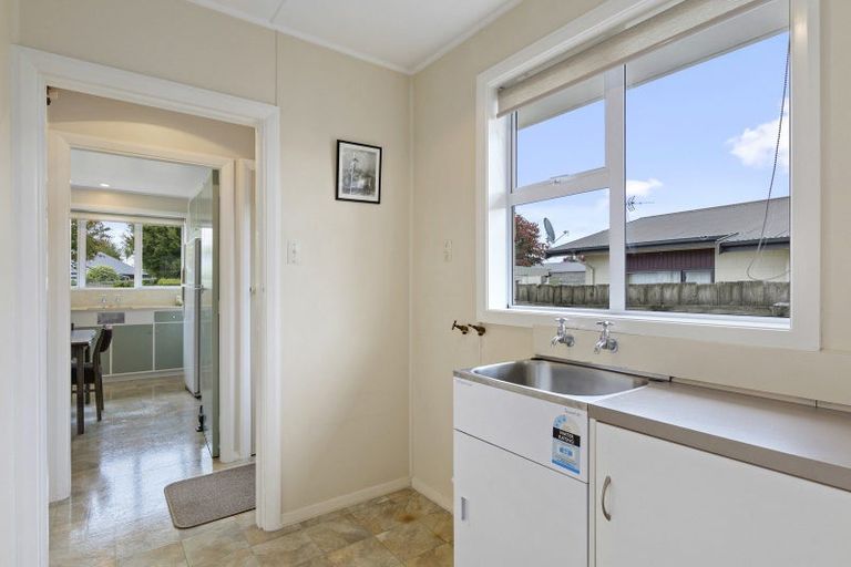Photo of property in 108 Isleworth Road, Bishopdale, Christchurch, 8053