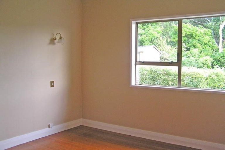 Photo of property in 106 Totara Road, Miramar, Wellington, 6022