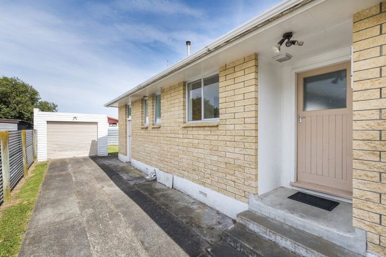 Photo of property in 8 Robinson Crescent, Westbrook, Palmerston North, 4412
