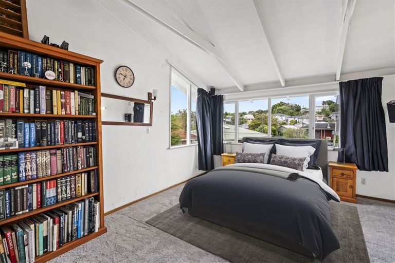 Photo of property in 2/29 Merriefield Avenue, Forrest Hill, Auckland, 0620