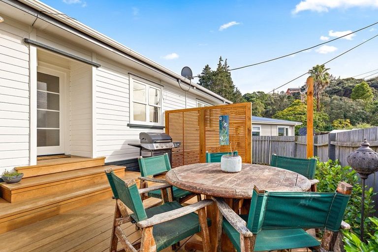 Photo of property in 2/24 Woodside Road, Massey, Auckland, 0614