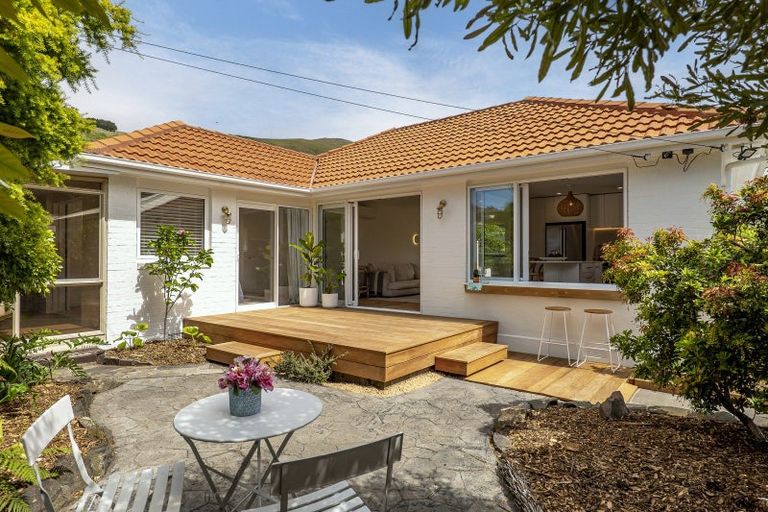 Photo of property in 42 Arnold Street, Sumner, Christchurch, 8081