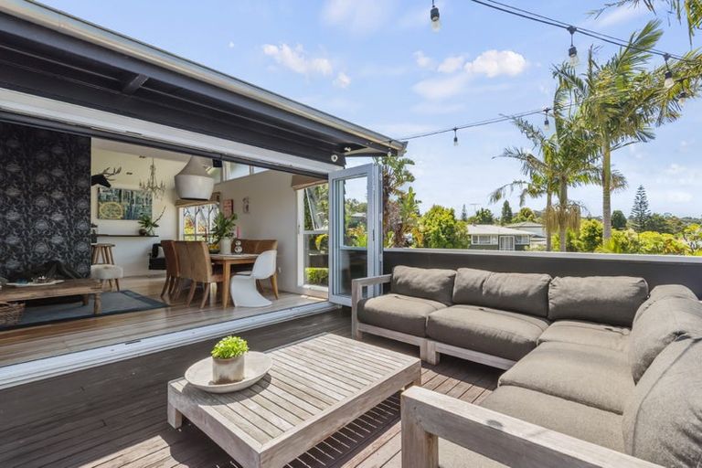 Photo of property in 12 Tyne Road, Forrest Hill, Auckland, 0620