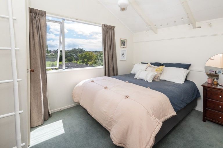 Photo of property in 2/116 Prince Regent Drive, Half Moon Bay, Auckland, 2012