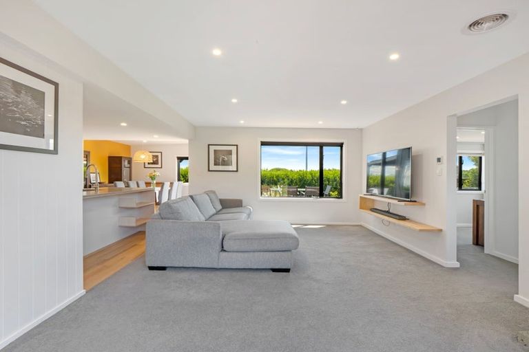 Photo of property in 30 Park Terrace, Waikuku Beach, 7473