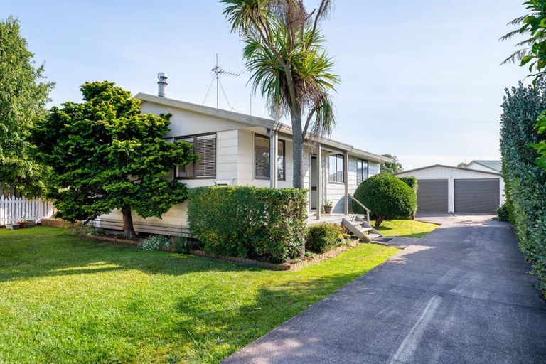 Photo of property in 8 Bruton Place, Nawton, Hamilton, 3200