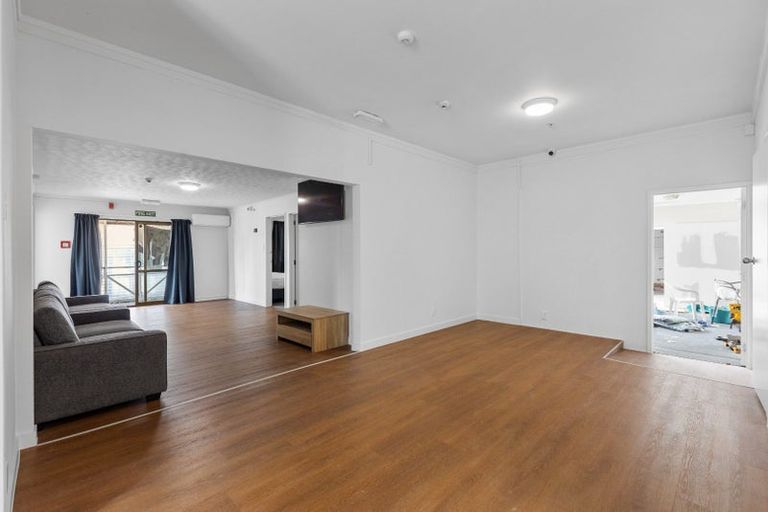 Photo of property in 22 Palm Avenue, Hokowhitu, Palmerston North, 4410