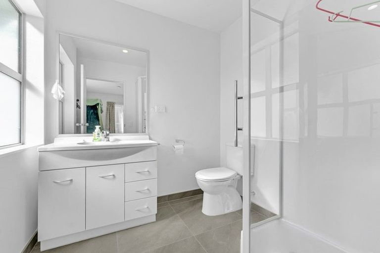 Photo of property in 6 Treestump Road, Takanini, 2112