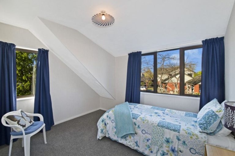 Photo of property in 11 Kedleston Drive, Avonhead, Christchurch, 8042