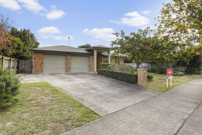 Photo of property in 43 Cate Road, Rototuna North, Hamilton, 3210