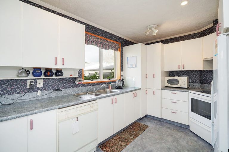 Photo of property in 51 Albert Street, Winton, 9720