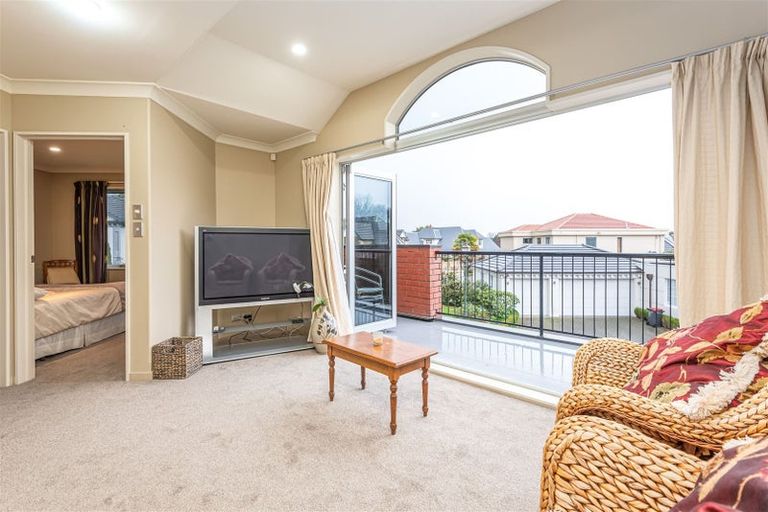 Photo of property in 2 Palazzo Lane, Riccarton, Christchurch, 8011