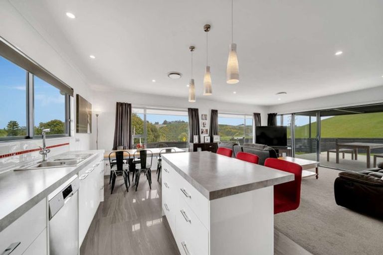 Photo of property in 44 Mcneil Street, Balclutha, 9230