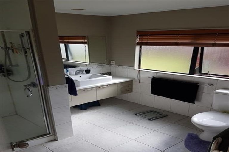 Photo of property in 1 Syntax Place, Conifer Grove, Takanini, 2112