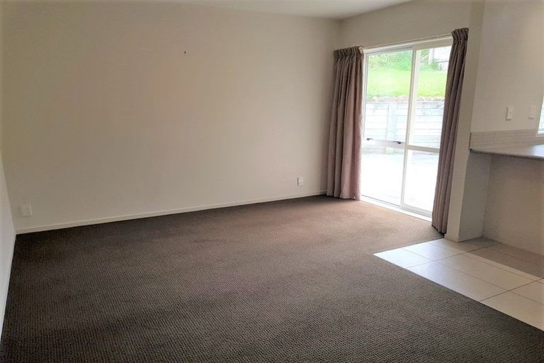 Photo of property in 48 Tongariro Drive, Aotea, Porirua, 5024