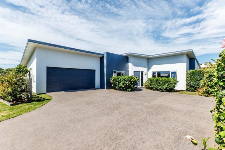 Photo of property in 22 Te Taiawatea Drive, Ohope, 3121