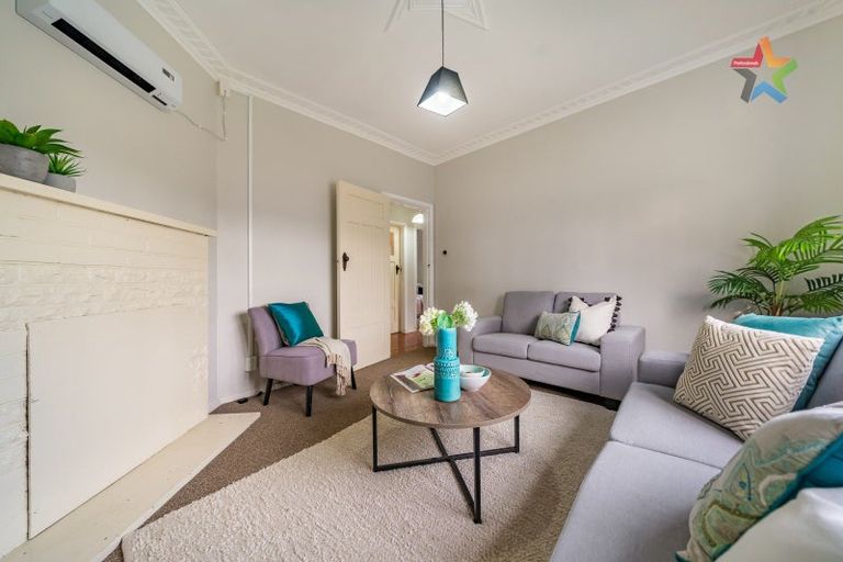 Photo of property in 20 Ludlam Crescent, Woburn, Lower Hutt, 5010