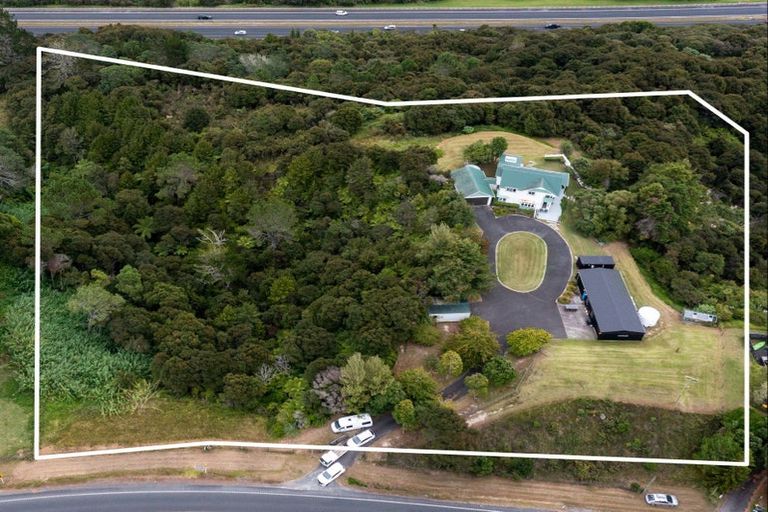 Photo of property in 1268 East Coast Road, Redvale, Albany, 0794