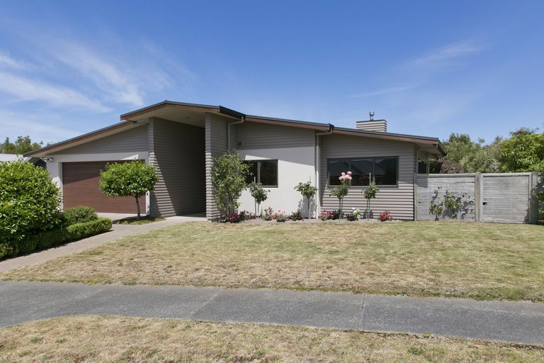 Photo of property in 28 Punawai Place, Nukuhau, Taupo, 3330