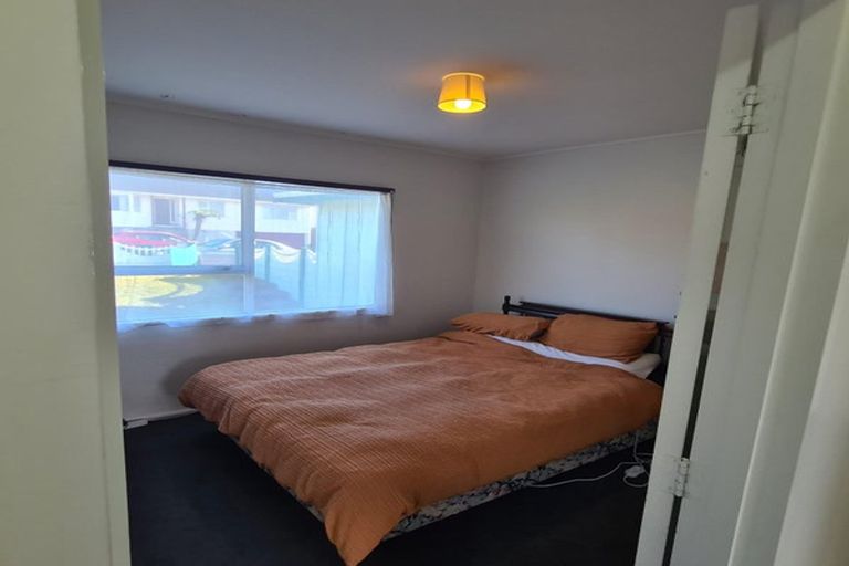 Photo of property in 48 Baylands Drive, Newlands, Wellington, 6037