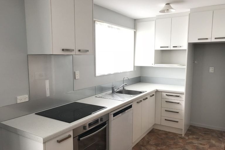 Photo of property in 1/7 Brake Street, Upper Riccarton, Christchurch, 8041