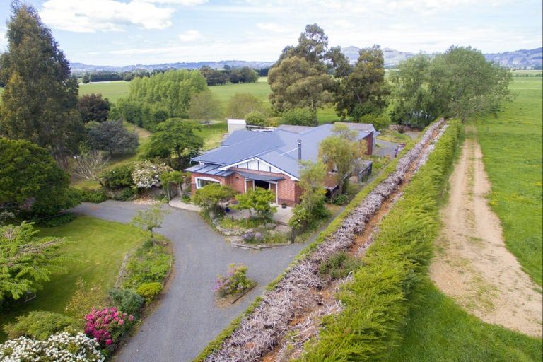 Photo of property in 407 Outram-mosgiel Road, North Taieri, Outram, 9073