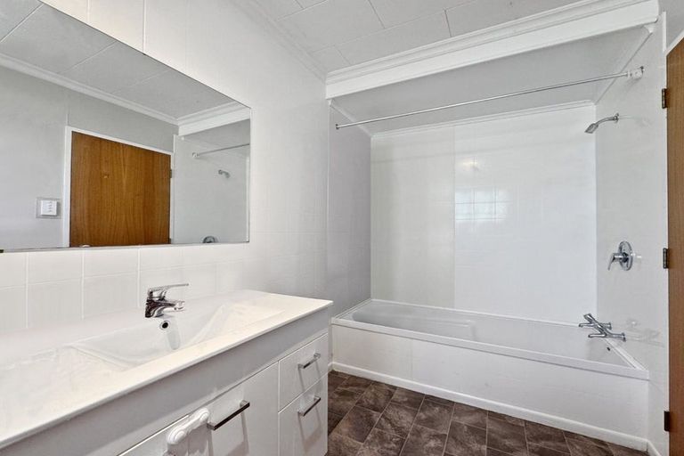 Photo of property in 14b Donald Street, Featherston, 5710