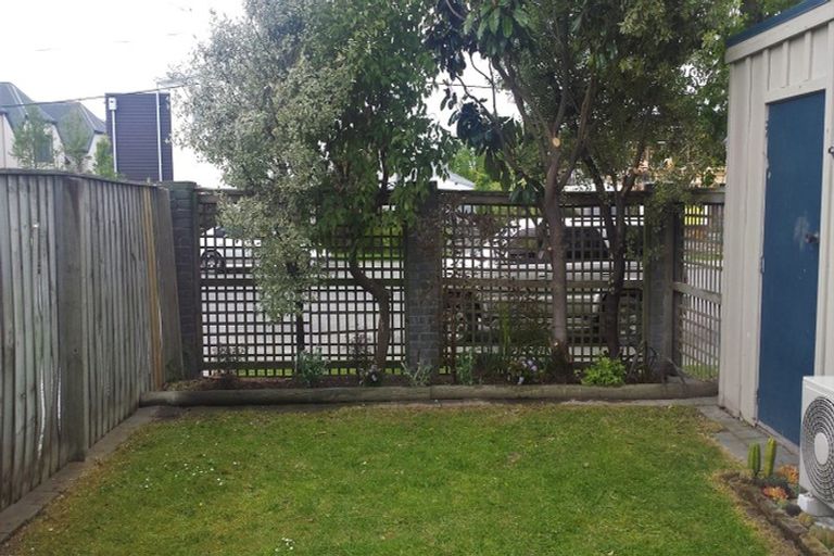 Photo of property in 1/27 Packe Street, Edgeware, Christchurch, 8013