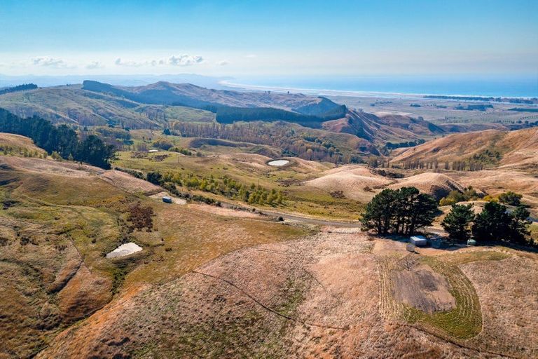 Photo of property in 628 Old Hill Road, Porangahau, 4291