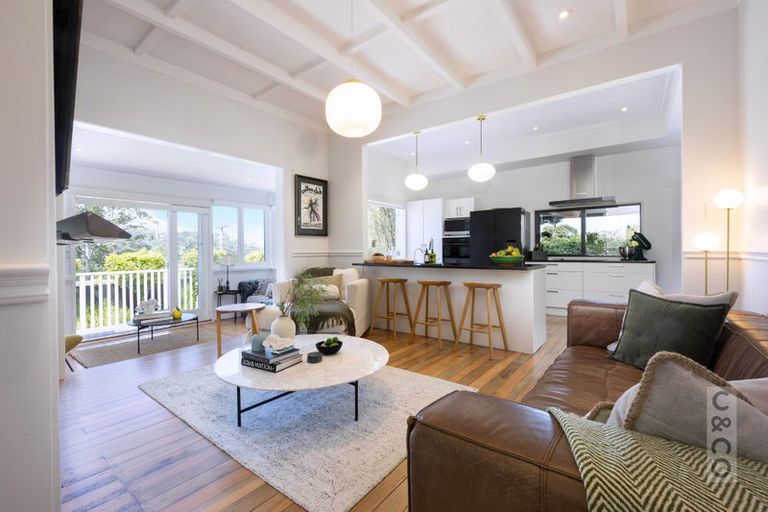 Photo of property in 56 Queen Street, Riverhead, 0820