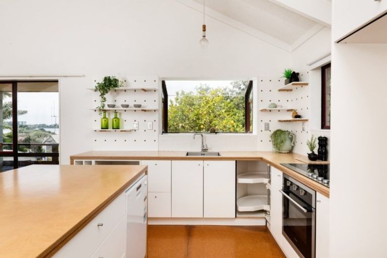Photo of property in 6a Novella Place, Brookfield, Tauranga, 3110