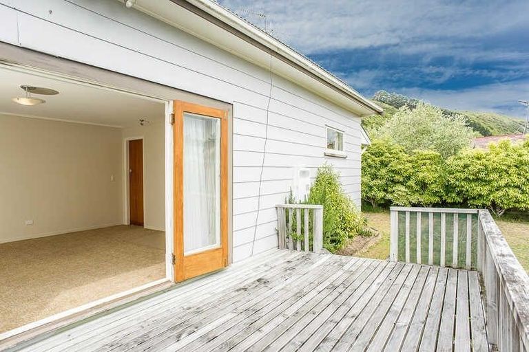 Photo of property in 2 Lorien Court, Raumati Beach, Paraparaumu, 5032