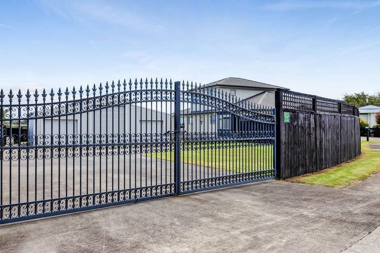 Photo of property in 17 Ponderosa Place, Opunake, 4616