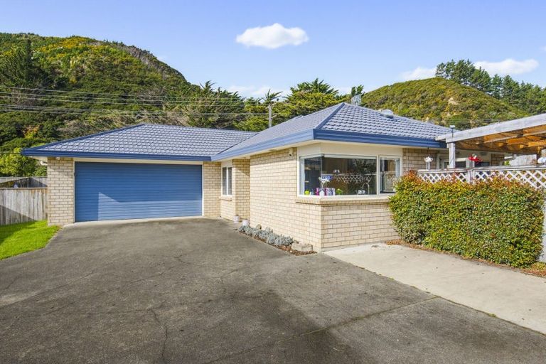 Photo of property in 19 Villa Grove, Paraparaumu, 5032