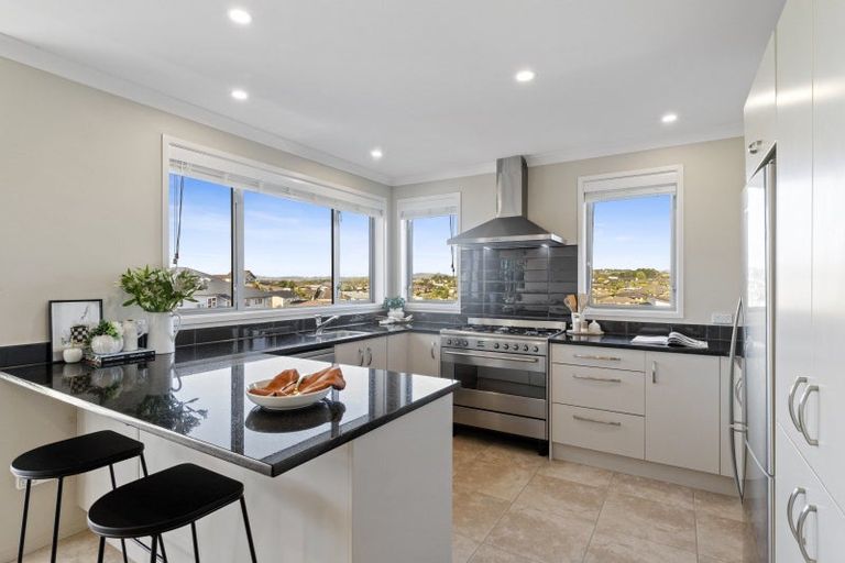 Photo of property in 10 Abby Close, Pukekohe, 2120