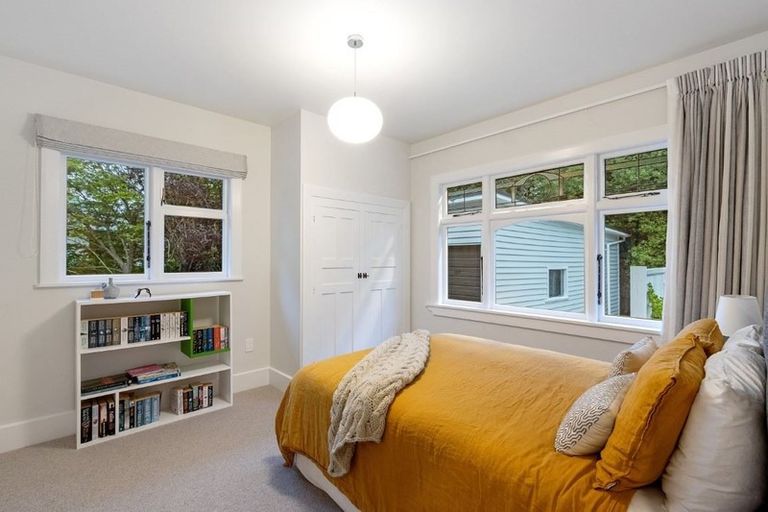 Photo of property in 79 Cashmere Road, Cashmere, Christchurch, 8022